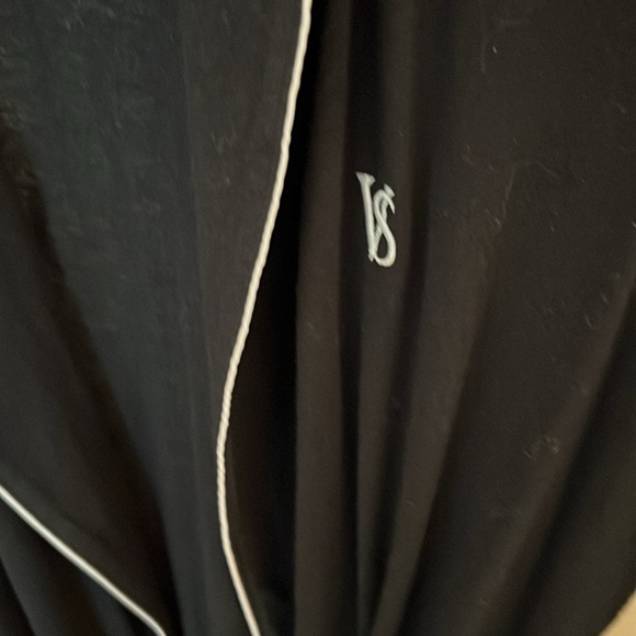 Victoria Secret Robe - Picture 3 of 5